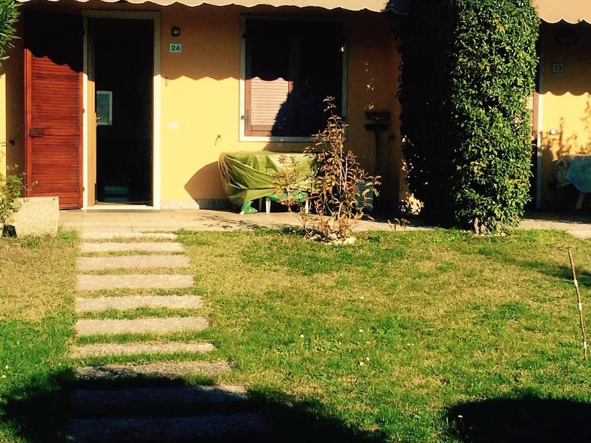 Charming Pacengo Garden Apartment Pacengo Di Lazise 0*,