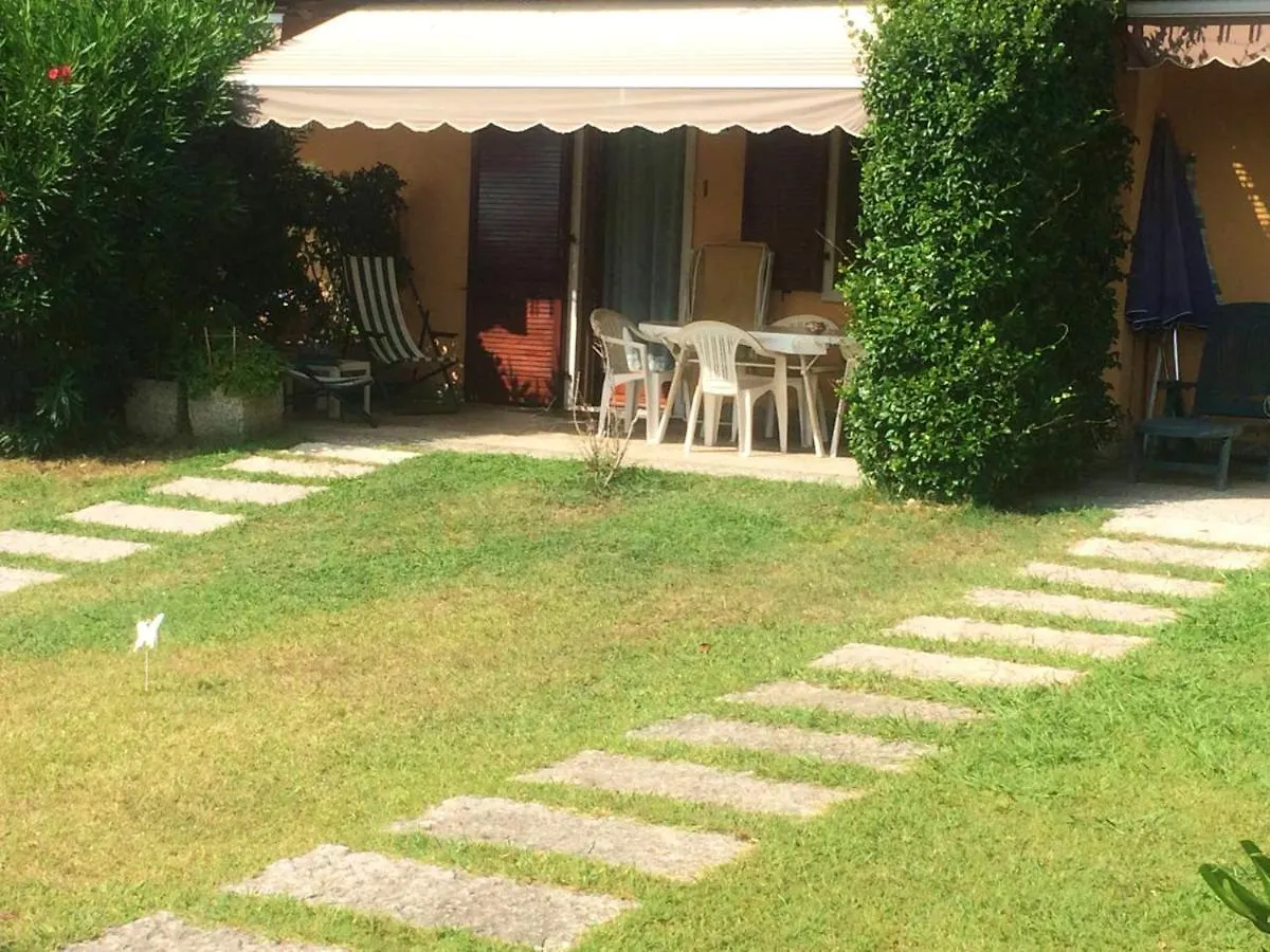 Charming Pacengo Garden Apartment Pacengo Di Lazise
