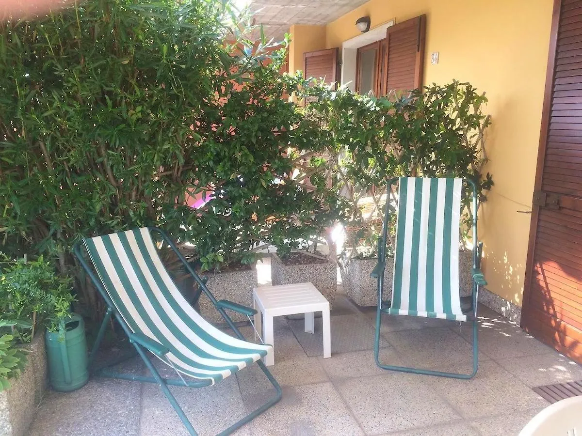 Charming Pacengo Garden Apartment Pacengo Di Lazise Italy