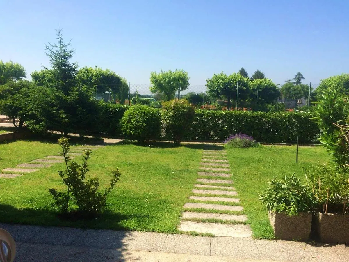 Charming Pacengo Garden Apartment Pacengo Di Lazise