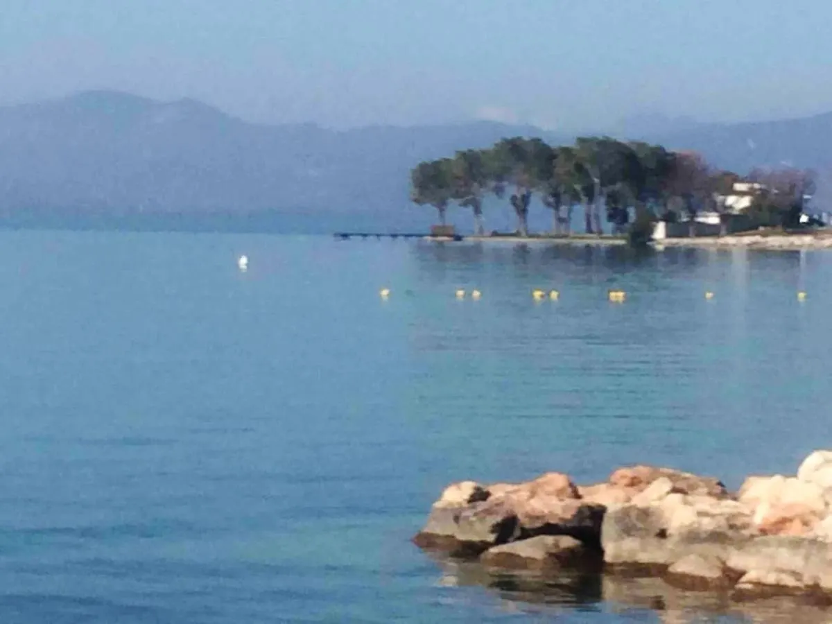 Charming Pacengo Garden Apartment Pacengo Di Lazise Italy