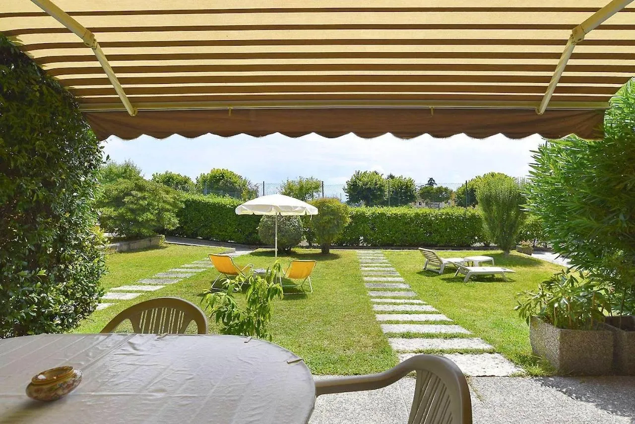 Charming Pacengo Garden Apartment Pacengo Di Lazise